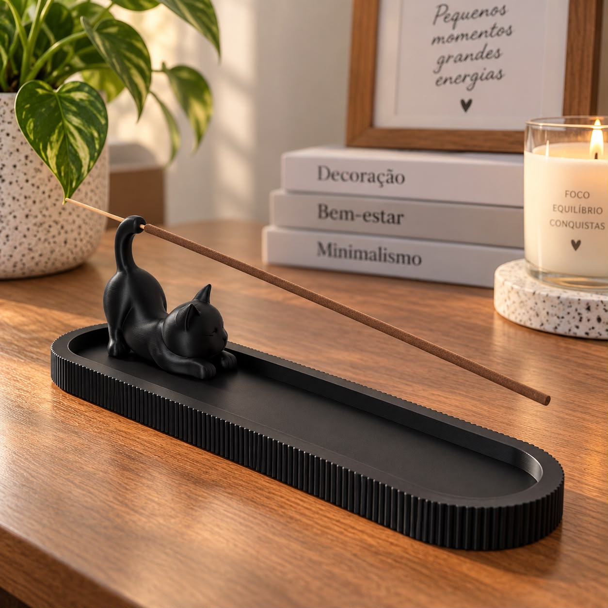 Suporte de incenso com figura de gato